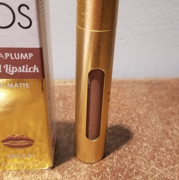 Grande Lips Liquid Lipstick - Picture 2 of 3